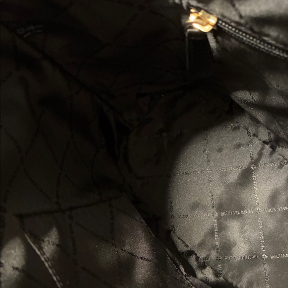 🎀Michael Kors Multicolor Animal Print Tote🎀 - Picture 6 of 9